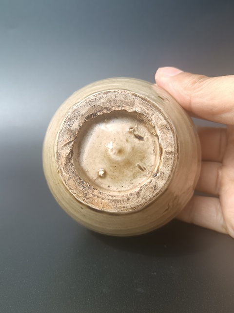 古玩陶瓷元代~精品白釉小缸拍賣,當前價格0元