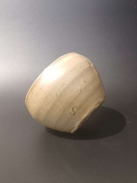 古玩陶瓷元代~精品白釉小缸拍賣,當前價格0元