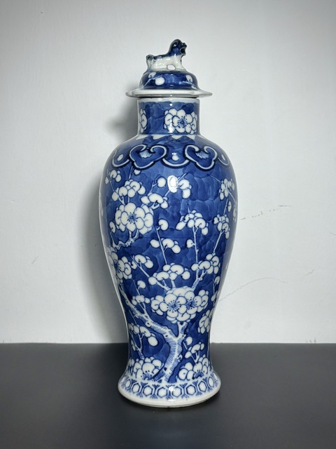 古玩陶瓷清光緒·青花留白冰梅圖將軍瓶(精)拍賣,當前價格5500元
