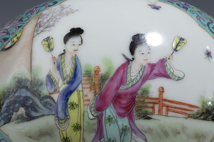 古玩陶瓷【精品民窯】民國·粉彩開窗仕女紋鏤空蓋罐拍賣,當前價格7800元