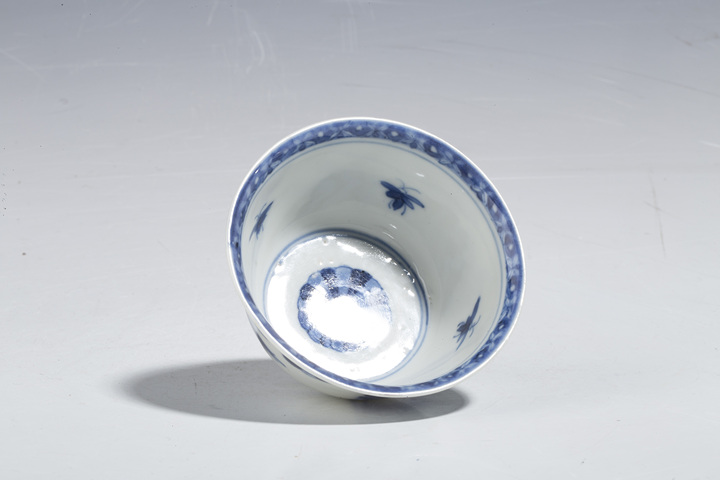 古玩陶瓷清康熙·青花鶴紋杯碟拍賣,當(dāng)前價格2600元