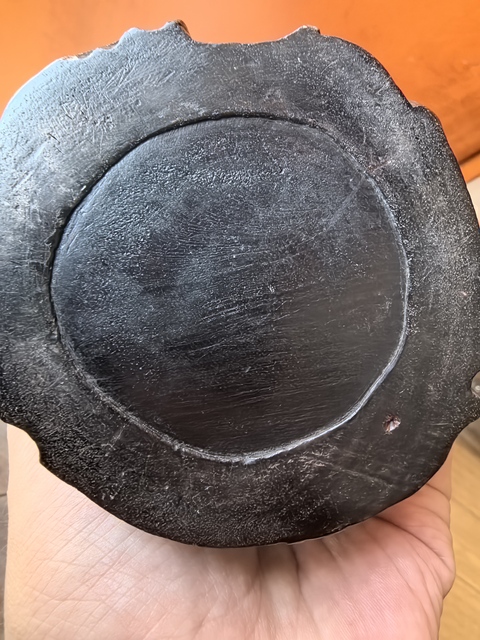 古玩雜項紫檀木雕松樹段形筆筒真品鑒賞圖