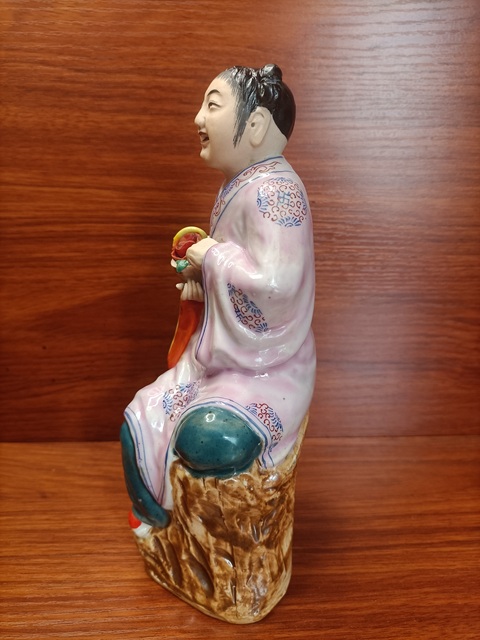 古玩陶瓷粉彩人物雕塑瓷像拍賣,當前價格800元
