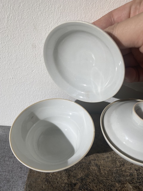 古玩陶瓷清中期道光豆青釉廣彩細(xì)路人物故事折沿盤拍賣,當(dāng)前價(jià)格750元