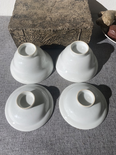 古玩陶瓷清中期道光豆青釉廣彩細(xì)路人物故事折沿盤拍賣,當(dāng)前價(jià)格750元