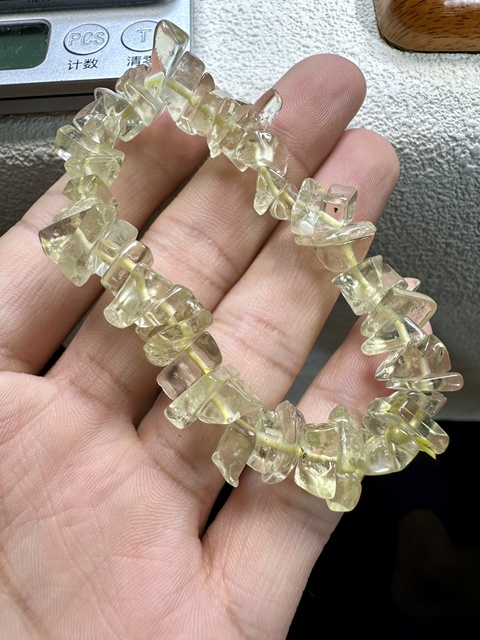 古玩玉器玻璃隕石隨型手鏈 世界上最純凈的天然玻璃(隕石沖擊玻璃)拍賣,當前價格0元