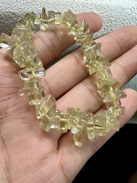 古玩玉器玻璃隕石隨型手鏈 世界上最純凈的天然玻璃(隕石沖擊玻璃)拍賣,當前價格0元