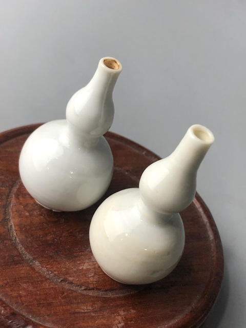 古玩陶瓷（精品文房件）清康熙·白釉葫蘆瓶一對拍賣，當前價格0元