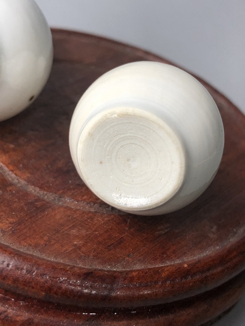 古玩陶瓷（精品文房件）清康熙·白釉葫蘆瓶一對拍賣，當前價格0元