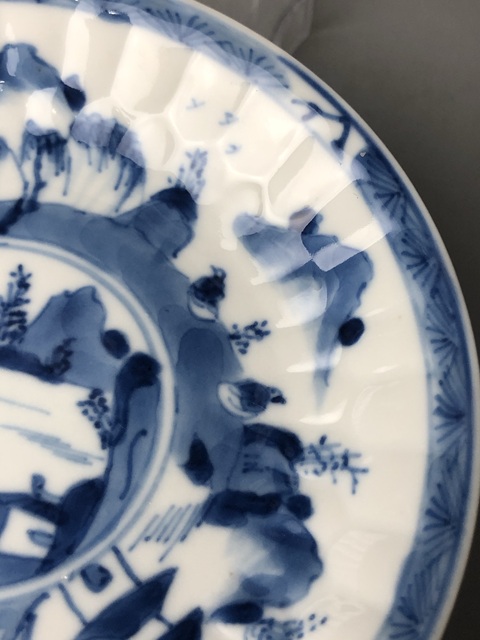 古玩陶瓷(精品賞碟)清康熙·青花模印山水人物碟·一對拍賣,當前價格0元