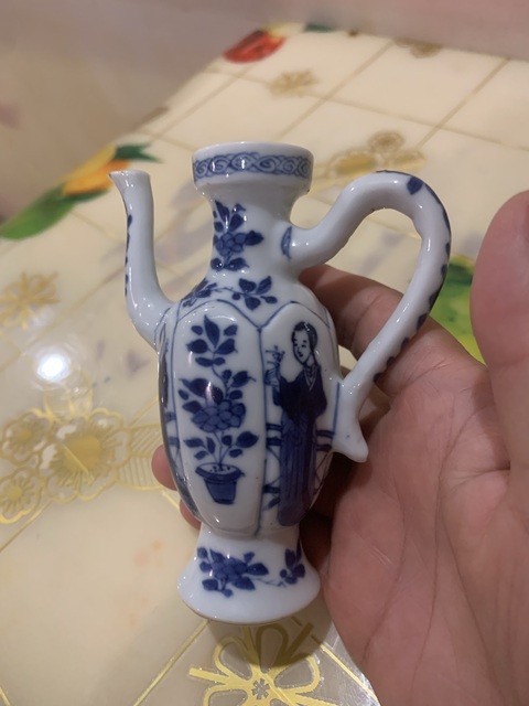 古玩陶瓷康熙仕女青花執壺拍賣，當前價格6666元