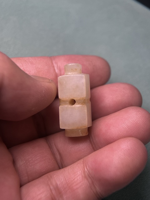 古玩玉器漢代白玉紅沁司南拍賣,當前價格40800元
