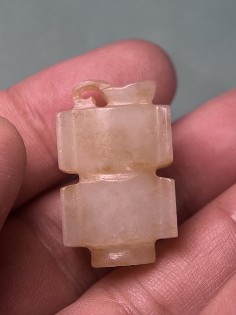 古玩玉器漢代白玉紅沁司南拍賣,當前價格40800元