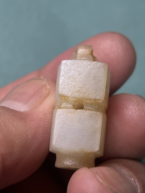 古玩玉器漢代白玉紅沁司南拍賣,當前價格40800元