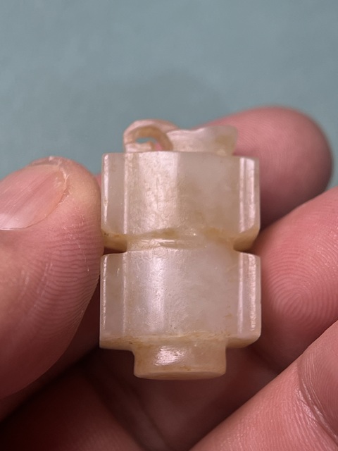 古玩玉器漢代白玉紅沁司南拍賣,當前價格40800元