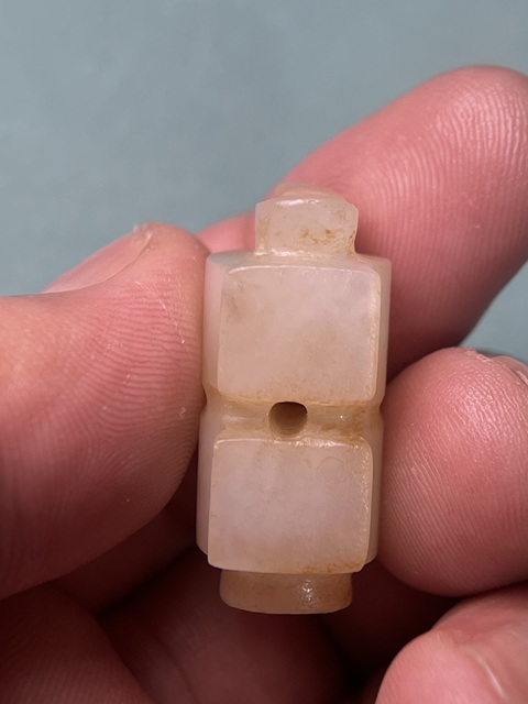 古玩玉器漢代白玉紅沁司南拍賣,當前價格40800元
