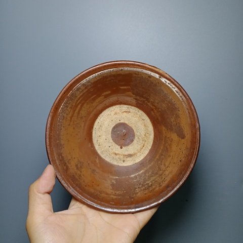 域鉴古玩】元代，磁州窑紫金釉茶碗拍卖价格/图片/值多少钱