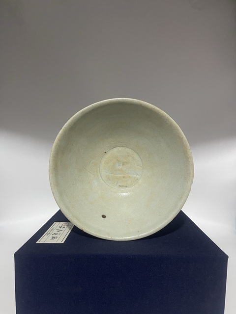 古玩陶瓷宋湖田窯影青釉劃花斗笠碗拍賣,當前價格1860元