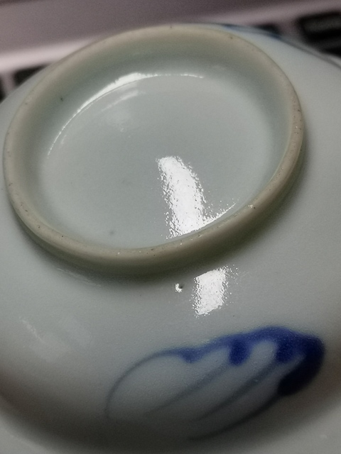 古玩陶瓷清中期,花卉紋青花盤拍賣,當前價格666元
