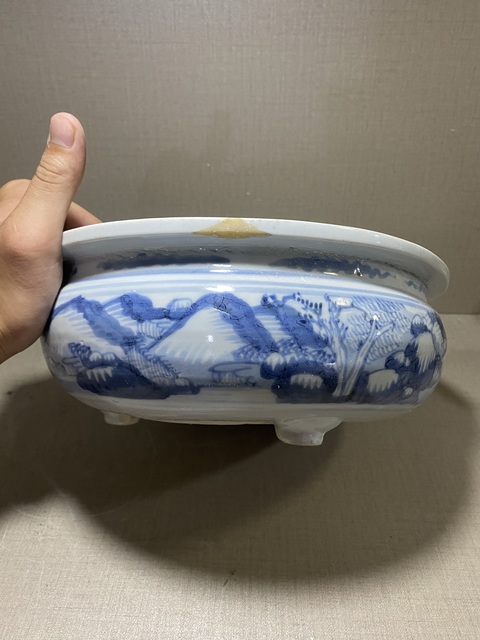 古玩陶瓷青花山水人物紋香爐拍賣，當前價格1680元