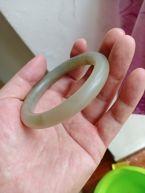 古玩玉器和田玉雕“素紋手鐲”拍賣，當前價格5000元