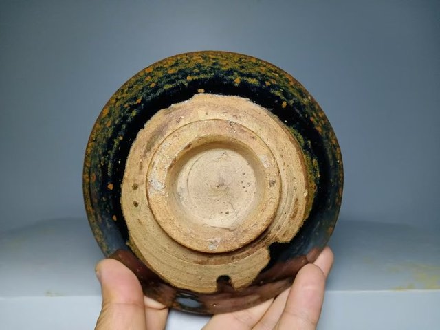 古玩陶瓷元代·黑釉鐵銹斑碗真品鑒賞圖