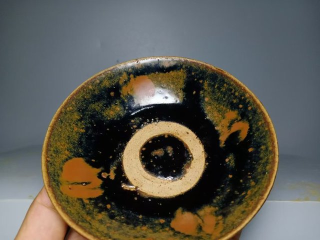 古玩陶瓷元代·黑釉鐵銹斑碗真品鑒賞圖