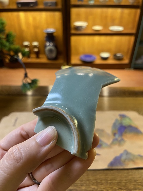 古玩陶瓷龍泉窯青釉標(biāo)本拍賣，當(dāng)前價(jià)格1800元
