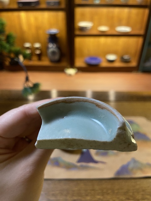 古玩陶瓷龍泉窯青釉標(biāo)本拍賣，當(dāng)前價(jià)格1800元