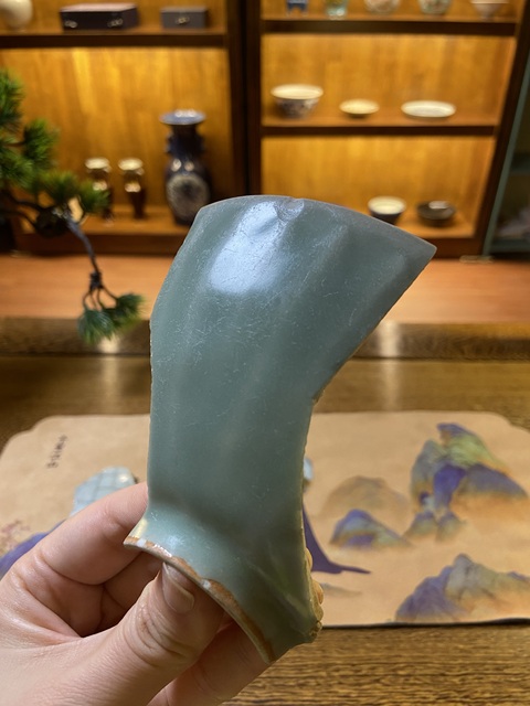古玩陶瓷龍泉窯青釉標(biāo)本拍賣，當(dāng)前價(jià)格1800元