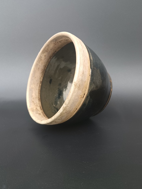 古玩陶瓷清～磁州窯黑釉小缸拍賣，當前價格388元