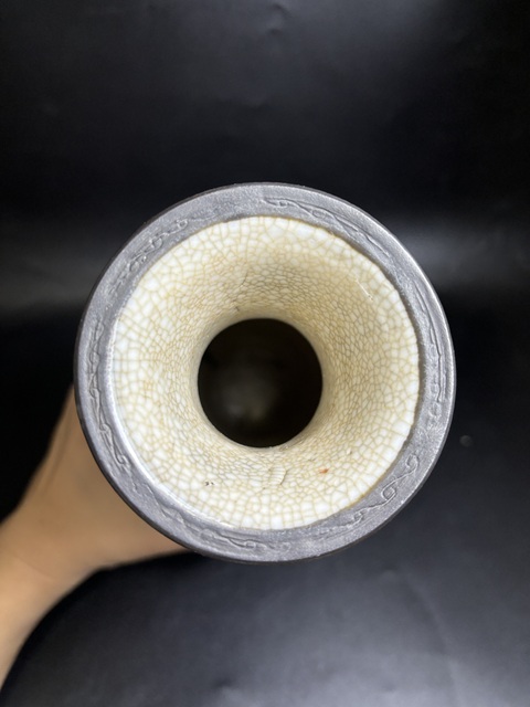 古玩陶瓷民國 哥釉五彩三國人物蟠龍雙獅耳瓶拍賣，當前價格988元