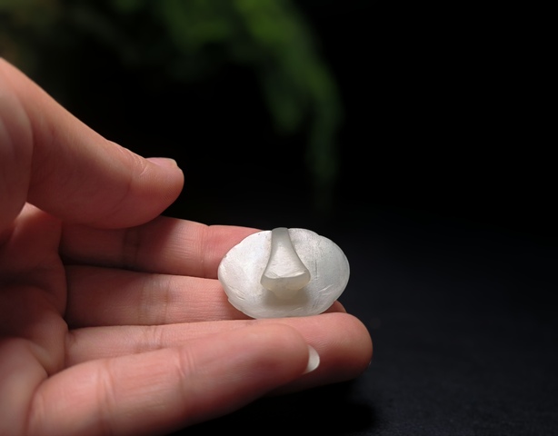 古玩玉器（一口價(jià)放漏）清代和田玉雕“如意發(fā)簪頭”拍賣，當(dāng)前價(jià)格1800元