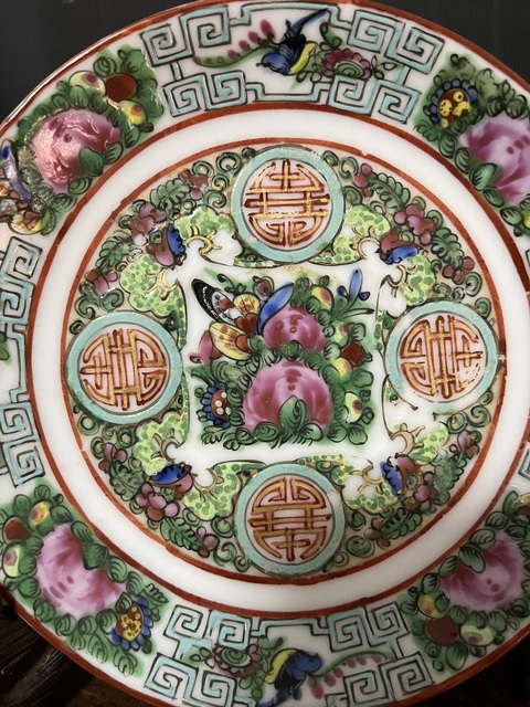 古玩陶瓷民國(guó)胭脂紅釉軋道龍紋大調(diào)羹拍賣,當(dāng)前價(jià)格450元
