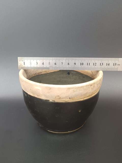 古玩陶瓷清～磁州窯黑釉小缸拍賣，當前價格388元