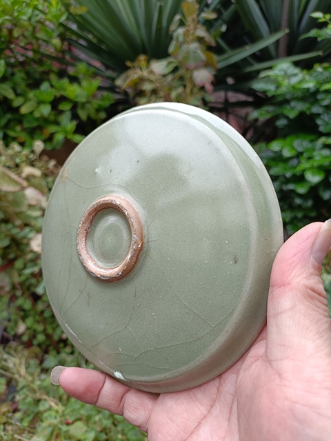 古玩陶瓷館藏級宋元龍泉青釉露胎刻花牡丹洗拍賣,當前價格5980元