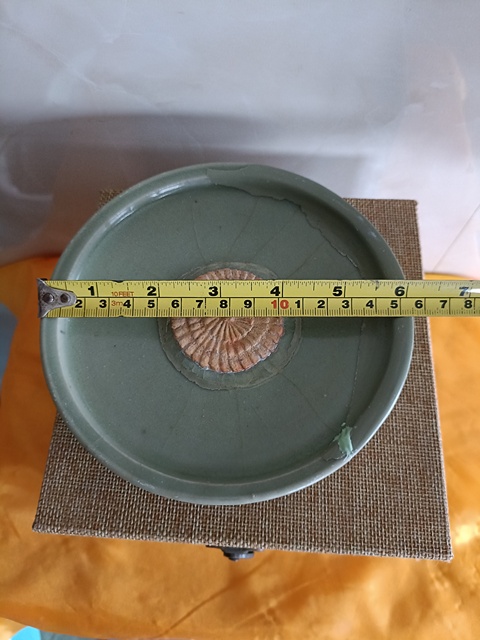 古玩陶瓷館藏級宋元龍泉青釉露胎刻花牡丹洗拍賣,當前價格5980元