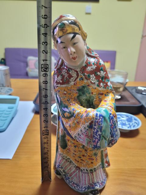古玩陶瓷清代精品親王人物塑像拍賣,當前價格12888元