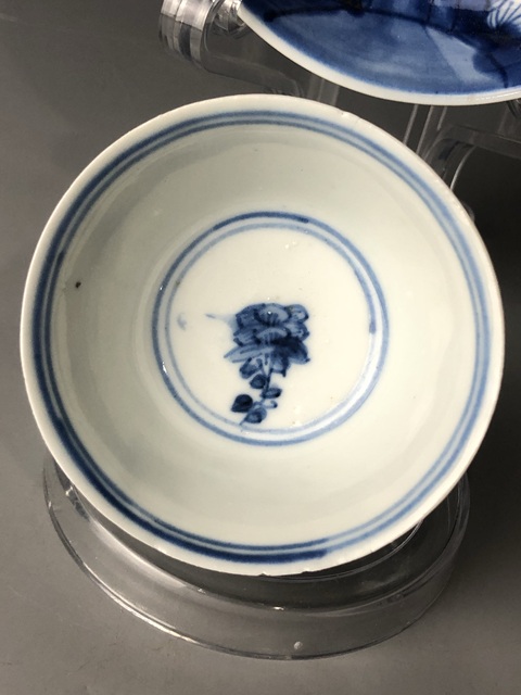 古玩陶瓷(精品杯碟)清康熙·靈石花蝶紋·杯碟套裝拍賣,當前價格1281元