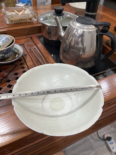 古玩陶瓷青白釉刻花葵口碗拍賣，當前價格0元
