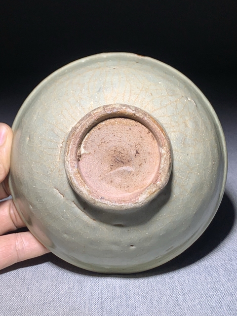 古玩陶瓷元代龍泉青瓷模印唇口碗拍賣,當(dāng)前價格1588元