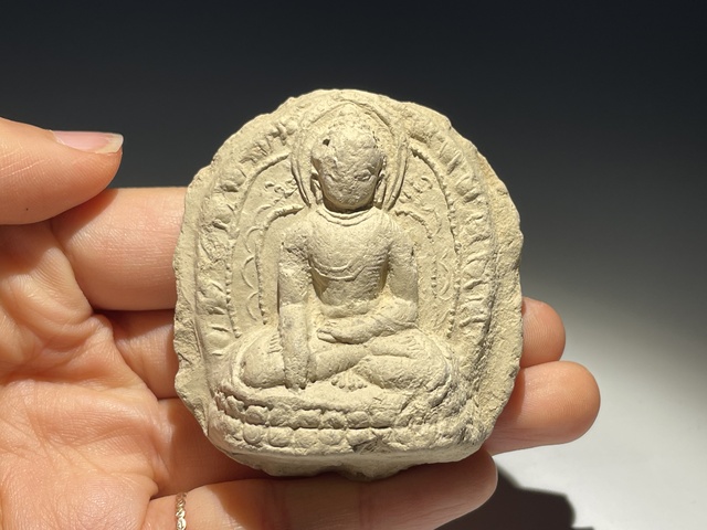 古玩雜項(xiàng)元末明初.釋迦牟尼佛擦擦拍賣,當(dāng)前價(jià)格0元
