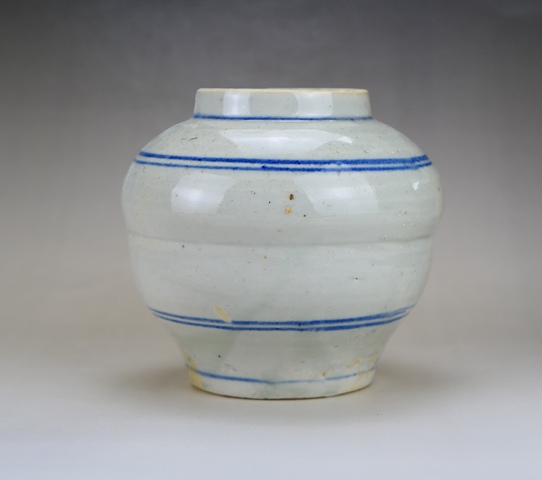 古玩陶瓷明代.青花線條紋罐拍賣，當前價格388元