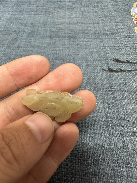 古玩陶瓷清代蝴蝶型和田玉雕件拍賣,當(dāng)前價(jià)格169元