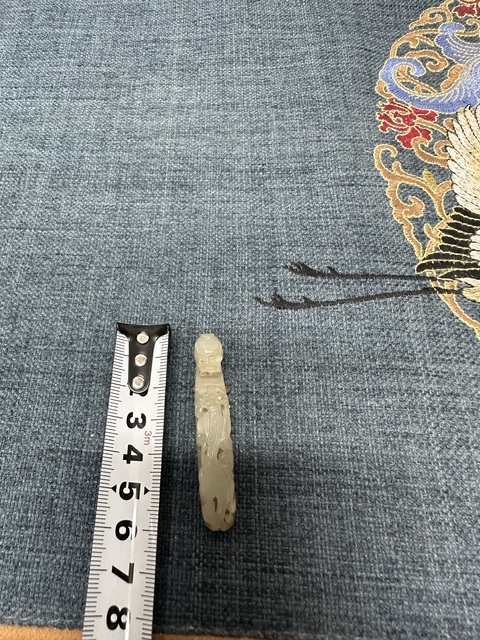 古玩陶瓷清代和田玉蒼龍教子帶鉤拍賣,當(dāng)前價格2300元