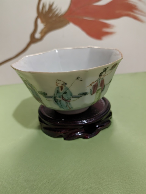 古玩陶瓷同治粉彩八仙人物故事紋碗拍賣,當(dāng)前價(jià)格7800元