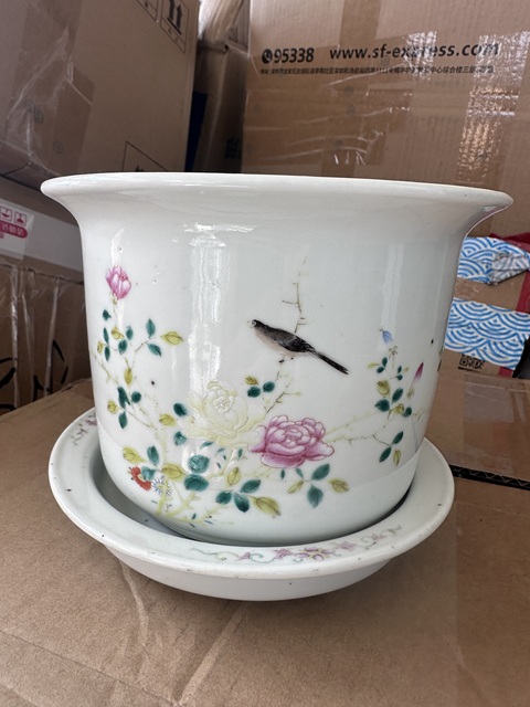 古玩陶瓷粉彩花鳥紋花盆拍賣,當前價格3500元