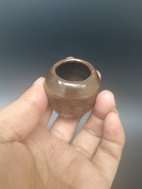 古玩陶瓷清～褐釉雞心罐拍賣，當前價格88元