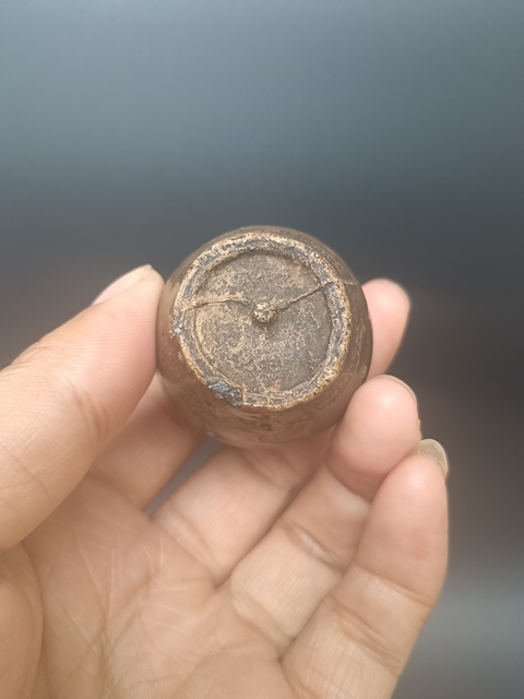 古玩陶瓷清～褐釉雞心罐拍賣，當前價格88元