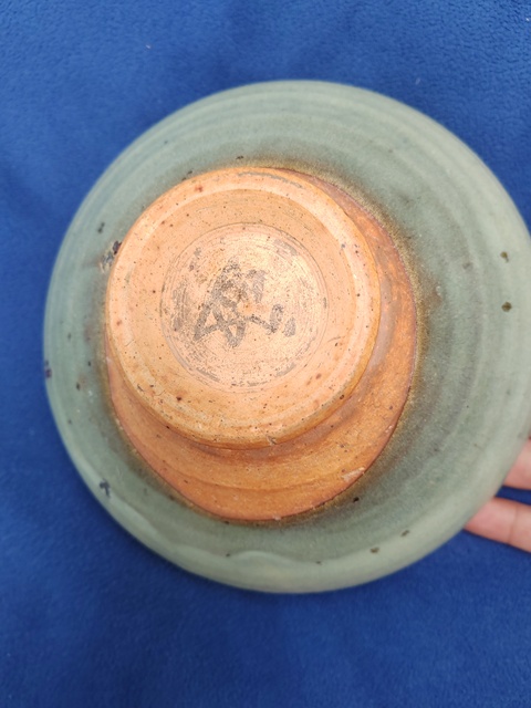 古玩陶瓷元代鈞窯青釉大碗拍賣,當(dāng)前價(jià)格3000元